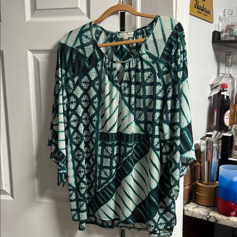 Dana Buchman Green Patterned Women's Top sz 1x